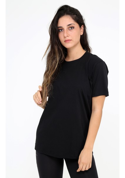 Oversize (bol ve geniş kesim) Siyah T-Shirt. Bisiklet Yaka, Basic, Salaş Model