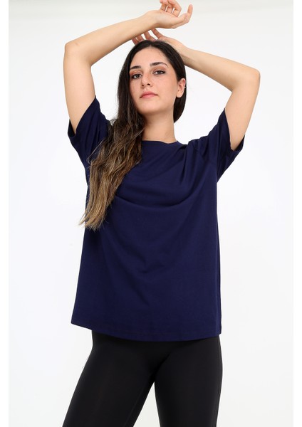 Oversize (bol ve geniş kesim) Lacivert T-Shirt. Bisiklet Yaka, Basic, Salaş Model