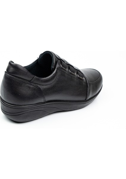 142 Lastikli Siyah Deri Kadın Günlük Ayakkabı fırsatları