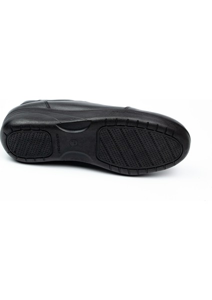 142 Lastikli Siyah Deri Kadın Günlük Ayakkabı indirimleri