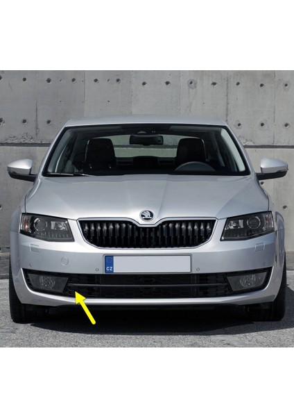 Skoda Octavia 3 A7 2013-2017 Ön Tampon Sağ Sis Farı Çerçevesi Petekli Izgarası 5E0807682