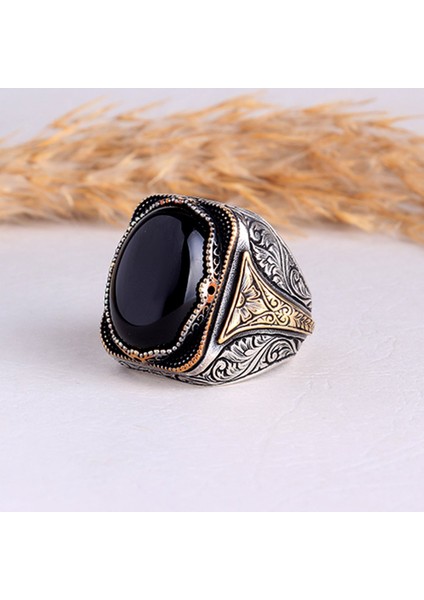 Kalem Işleme Motifli Onix Taşlı Gümüş Yüzük modelleri