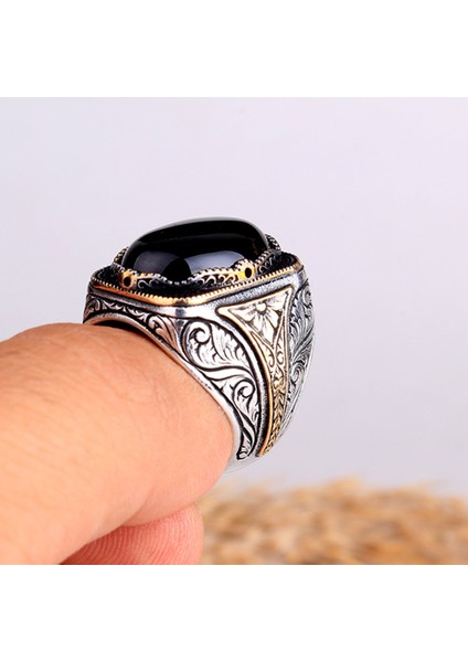 Kalem Işleme Motifli Onix Taşlı Gümüş Yüzük fırsatları