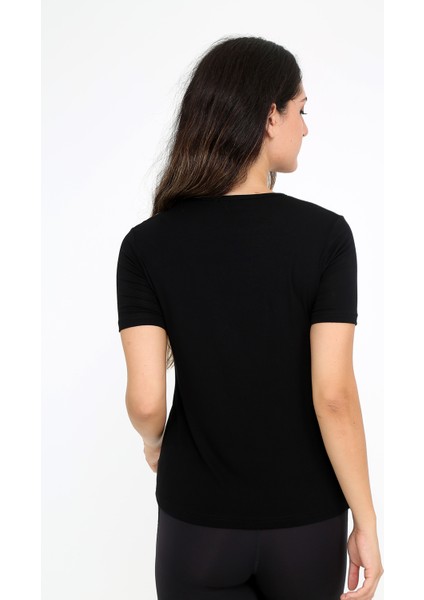 Taş Detaylı Kısa Kol Bluz indirimleri