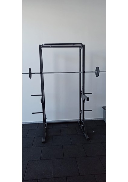 Squat Rack Çalışma Istasyonu
