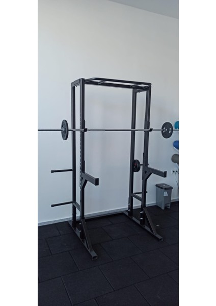 Squat Rack Çalışma Istasyonu