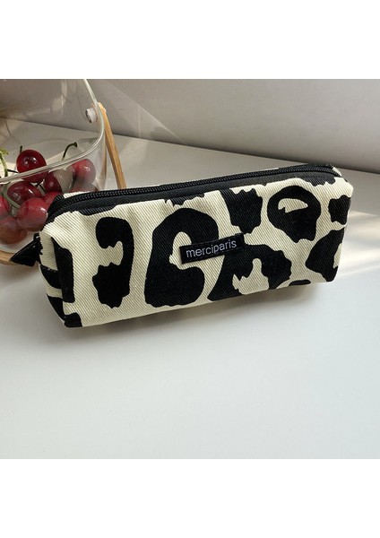 Leopar Desenli Büyük Kapasiteli Kalem Kutusu (Yurt Dışından) fiyatları