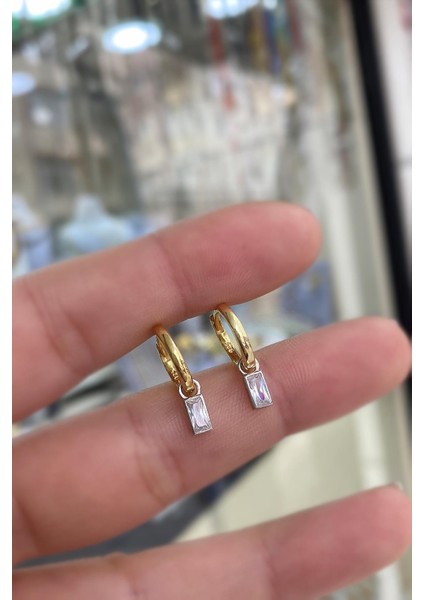 Gümüş Dikdörtgen Taşlı Bayan Küpe HR469556E