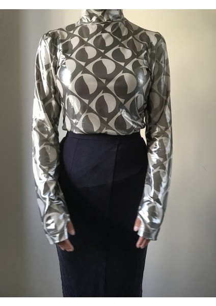 Gri Sim Desenli Parmak Detaylı Body fiyatları