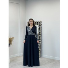 giyimmasalı Krep Kumaş Payet Detaylı Elbise - Gümüş