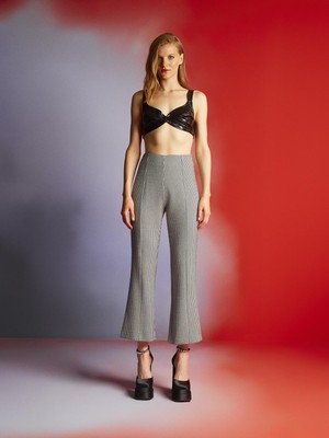 Nocturne Kalp Yaka Suni Deri Crop Top