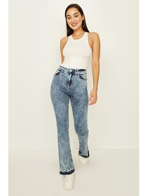 Select Moda Kadın Ispanyol Paça Jeans