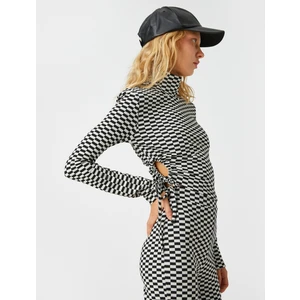 Crop Tişört Dik Yaka Büzgülü