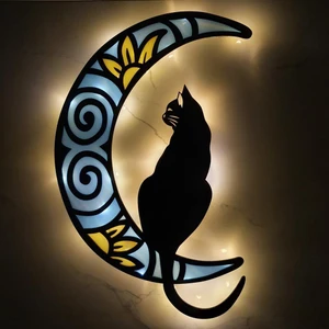 Epoksili Ahşap Aydaki Kedi Figürlü Duvar Dekorlu Gece Lambası