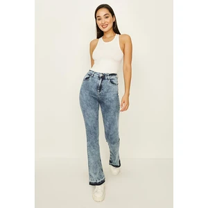 Select Moda Kadın Ispanyol Paça Jeans