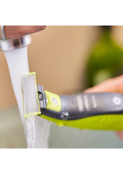 OneBlade Şekillendirici Tıraş Makinesi - QP2520/20
