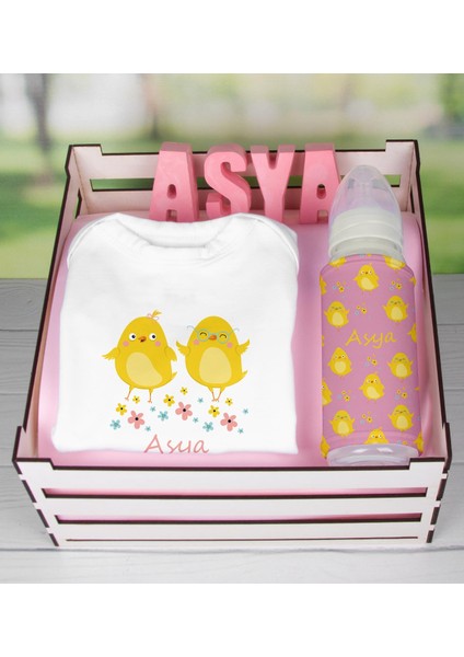 Ahşap Sandıkta Kişiye Özel Zıbın Biberon Ve Taş İsimlik Bebek Seti 109477