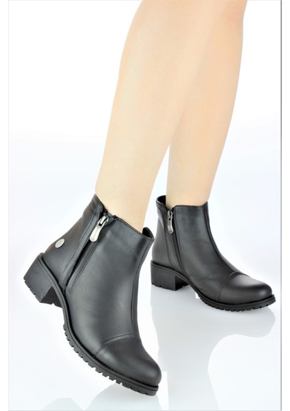 Kadın Deri Klasik Tarz Alçak Topuklu Yarım Bot M23-KB1080