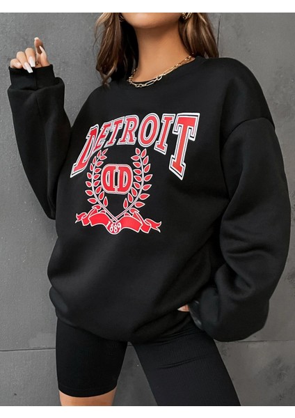Kadın Detroit Baskılı Oversize Sweatshirt modelleri