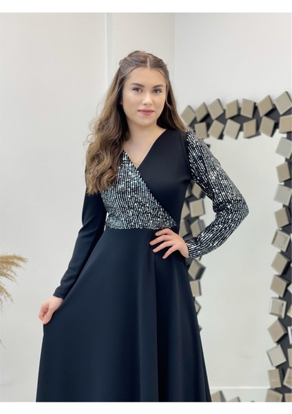 Krep Kumaş Payet Detaylı Elbise - Gümüş modelleri