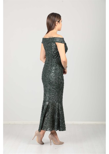 Kayık Yaka Eteği Volanlı Fırfır Detaylı Payet Elbise - Zümrüt fiyatları