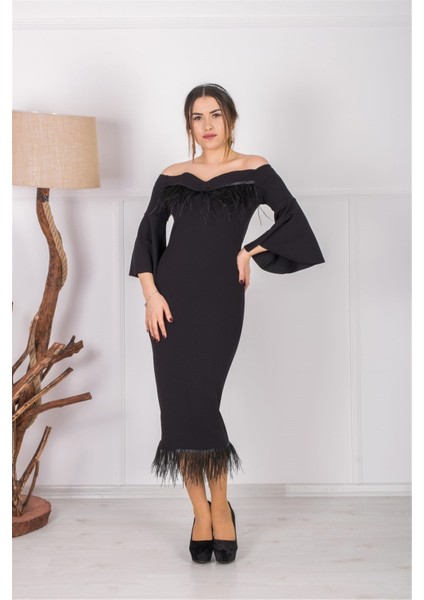 Krep Kumaş Tüy Detaylı Tasarım Elbise - Siyah