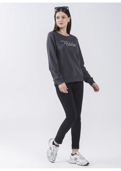 Bisiklet Yaka Baskılı Füme Kadın Sweatshirt 22K0375K1 fiyatları