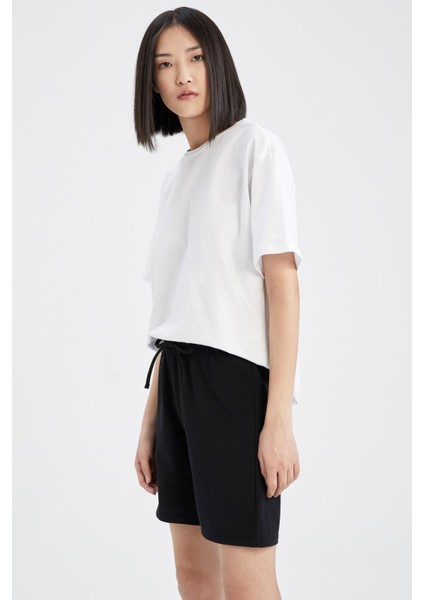 Regular Fit Geri Dönüşümlü İnce Sweatshirt Kumaşı Bermuda Şort U4570AZ21HS fiyatları