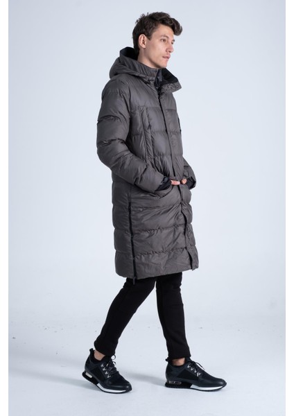 Kapüşonlu Fermuarlı Şişme Erkek Mont modelleri