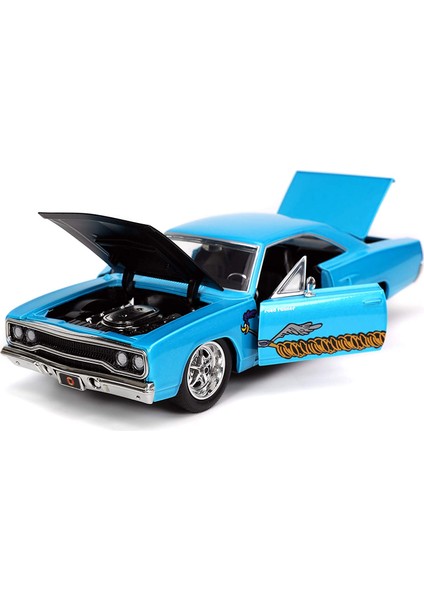 Looney Tunes Road Runner 1970 Plymouth 1:24 Ölçek Araba, Figür 7cm fırsatları