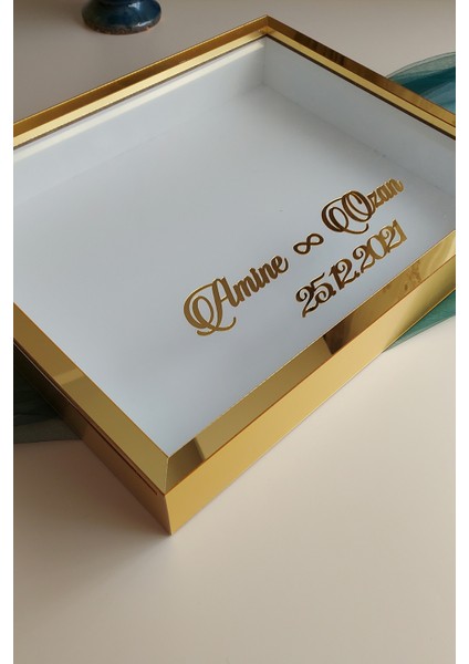 30X40 cm Gold Pleksi Kaplı Gül Anı Çerçevesi! Gül Kutusu fiyatları