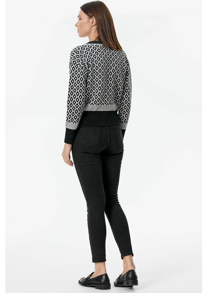Düğmeli Geometrik Desenli Triko Hırka - Siyah fırsatları