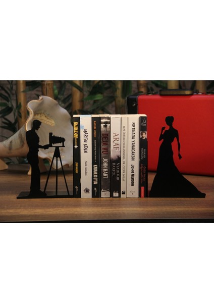 Gelinlikli Kadın Figürlü Dekoratif Metal Kitap Tutucu, Kitap Desteği