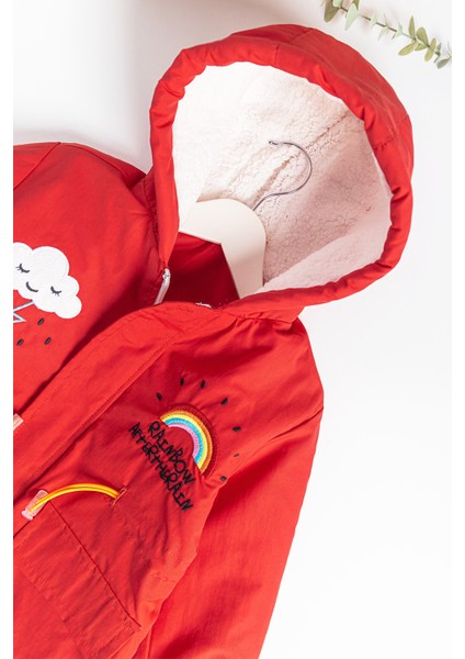 Gökkuşağı Işlemeli Peluş Astarlı Kız Çocuk Mont fiyatları