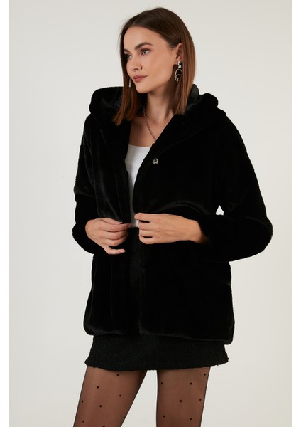 Kapüşonlu Yumuşak Tüylü Astarlı Dar Kesim Suni Kürk Bayan Kürk 6238066