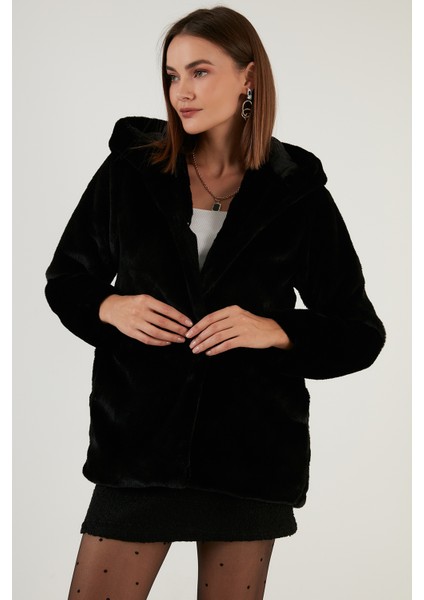 Kapüşonlu Yumuşak Tüylü Astarlı Dar Kesim Suni Kürk Bayan Kürk 6238066 indirimleri