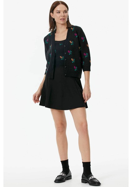 Çiçek Motifli Crop Triko Takım - Siyah modelleri