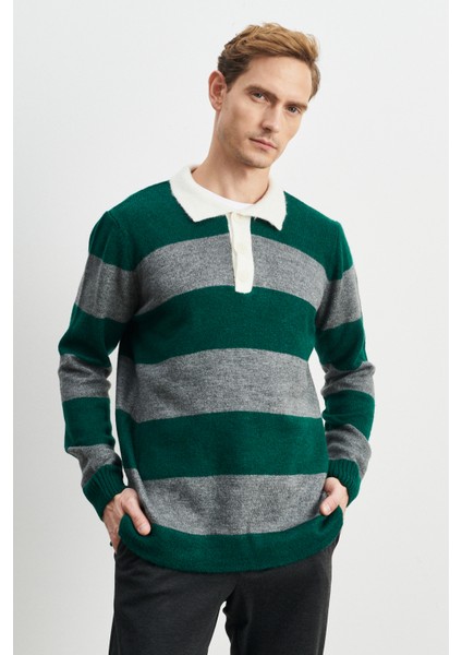 Erkek Yeşil-gri Standart Fit Normal Kesim Polo Yaka Çizgili Şardonlu Yumuşak Dokulu Triko Kazak