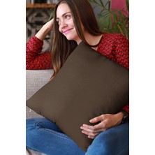 RugViva 43 x 43 cm Kahve Döşemelik Tay Tüyü Premium Kumaş Dekoratif Çift Taraflı Kırlent Yastık Kılıfı KRL005