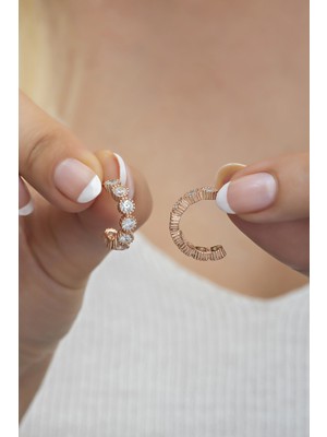 Nereze 925 Ayar Gümüş Yarım Tur Model Zirkon Taşlı Küpe