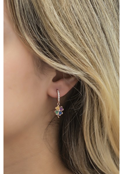 925 Ayar Gümüş 10 mm Sallantılı Mix Taşlı Yonca Küpe fiyatları