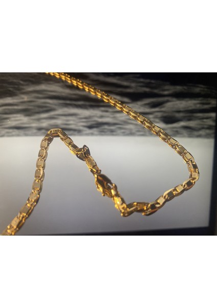 Gold Sık Desenli Paslanmaz Çelik Zincir Kolye