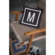 RugViva 43 x 43 cm Siyah Premium Kumaş Tay Tüyü Döşemelik Dekoratif Çift Taraflı M Harfli Kırlent Kılıfı KRL607