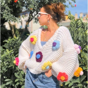 Organıcmıra Kadın Beyaz Papatyalı Oversize Kazak Çiçekli Renkli Salaş Üst