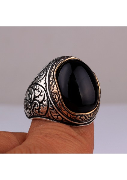 Kalem Işleme Motifli Oval Model Onıx Taşlı Gümüş Yüzük fırsatları