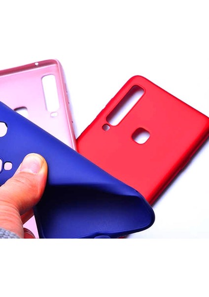 Samsung Galaxy A9 2018 Kılıf Premier Silikon Arka Koruma Gold