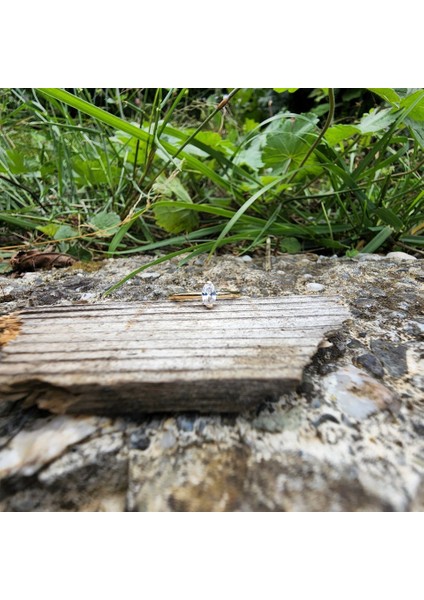 Minimal Altın Yüzük - 14 Ayar Altın Oval 0.50 Karat Zirkon Taşlı Minimal Tektaş Kadın Yüzük fiyatları