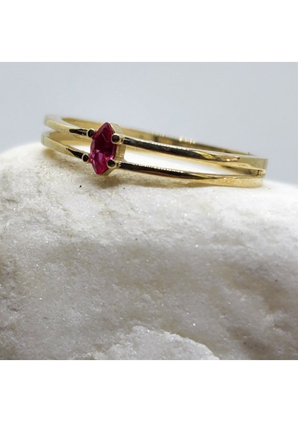 Tektaş Altın Yüzük - 14 Ayar Altın Markiz 0.30 Karat Yakut Taşlı Minimal Tek Taş Kadın Yüzük fiyatları