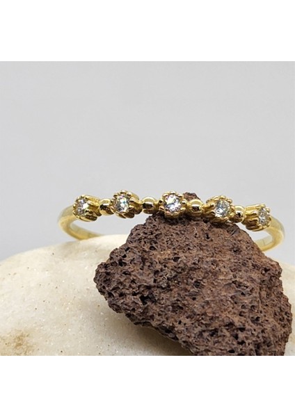 Yarım Tur Altın Yüzük - 14 Ayar Altın 0.45 Karat Beş Taş Zirkon Taşlı Minimal Yüzük - Altın Yüzük fiyatları