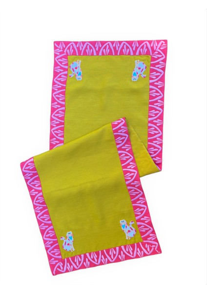 Pembe Köpek Desenli Hardal Keten Dekoratif Runner ( 1 Adet )